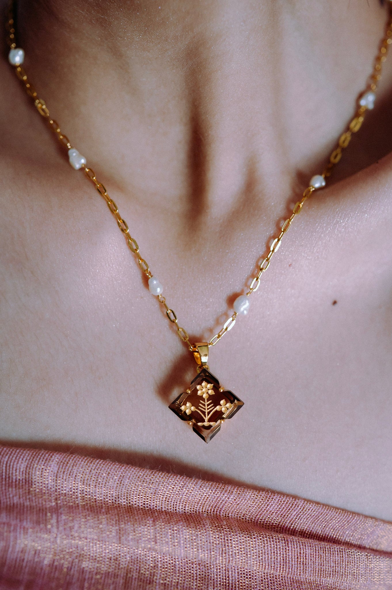 Tajalli Necklet