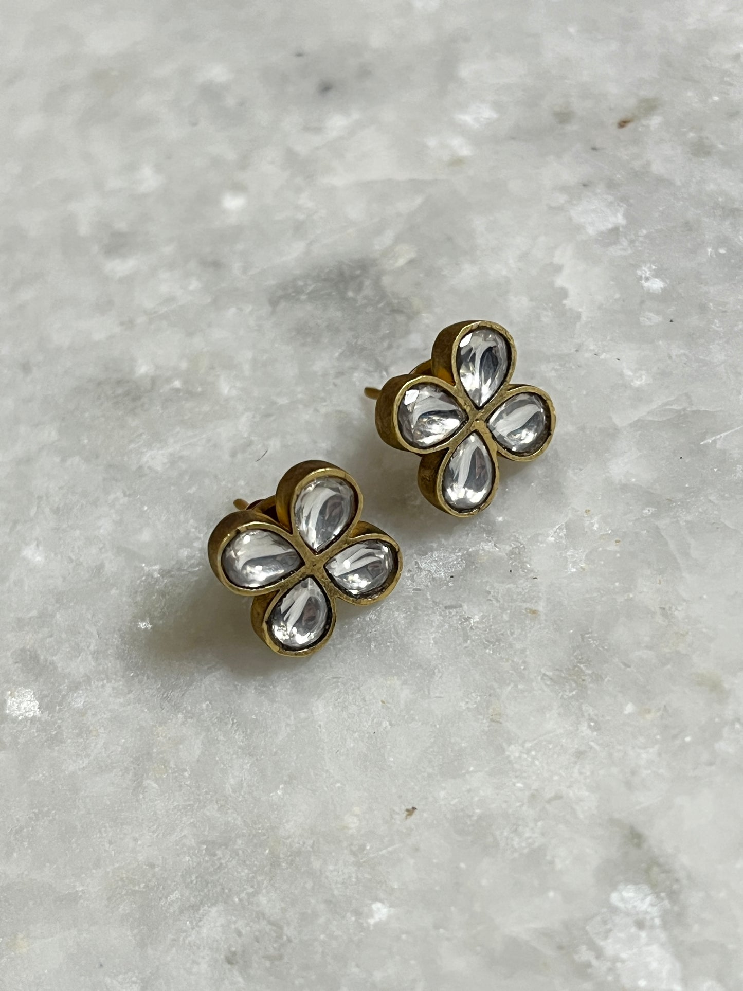 Clover Choker + Clover Studs